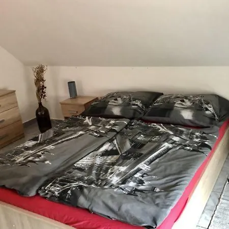 Anna és Sára Apartman *