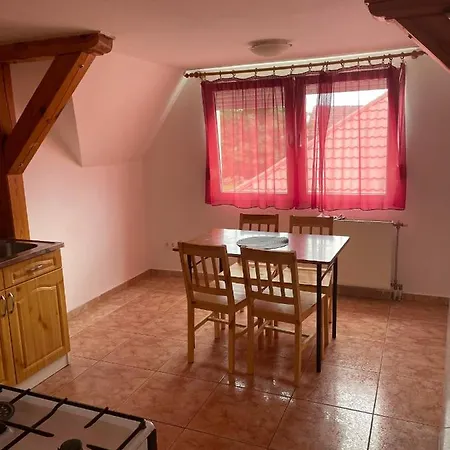 Anna és Sára Balatonboglár