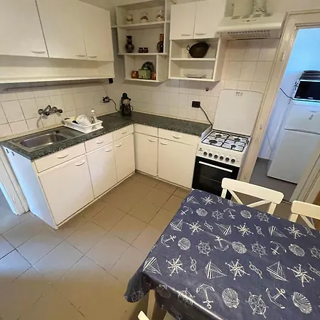 Anna és Sára Apartman *