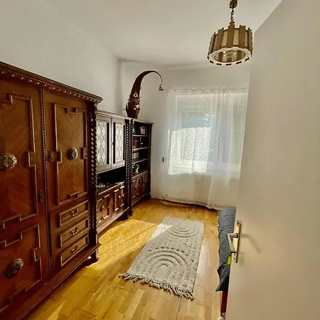 Anna Es Sara Balatonboglár