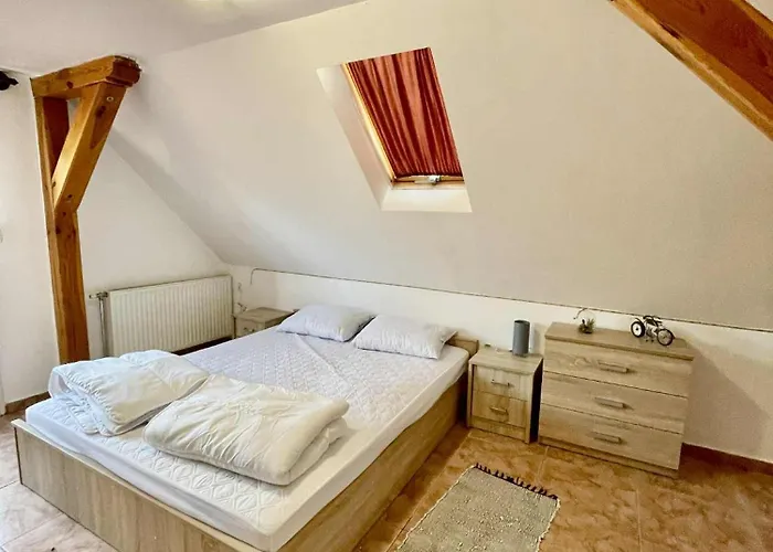 Lägenhet Anna Es Sara *