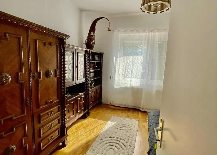 Anna Es Sara Balatonboglár