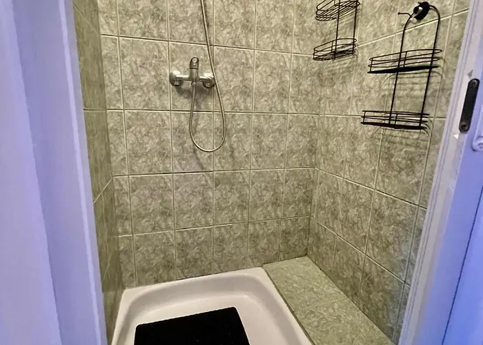 Anna Es Sara Balatonboglár