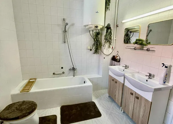 Anna Es Sara Lägenhet Balatonboglár